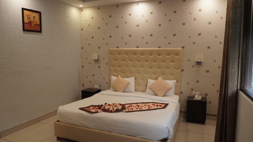 Imagen de la habitación del Hotel The shahanshahi. Foto 8