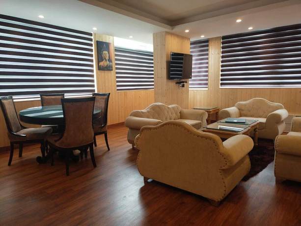 Imagen de la habitación del Hotel The shahanshahi. Foto 14