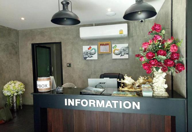 Imagen de los interiores del Hotel The y smart hotel. Foto 15