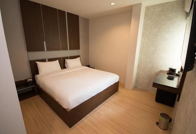 Imagen de la habitación del Hotel The y smart hotel. Foto 7
