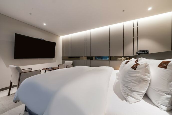 Imagen general del Hotel TheOne, Sacheon. Foto 4