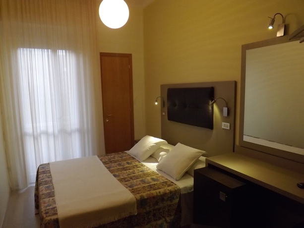 Imagen de la habitación del Hotel Thea, Bellaria-Igea Marina. Foto 5