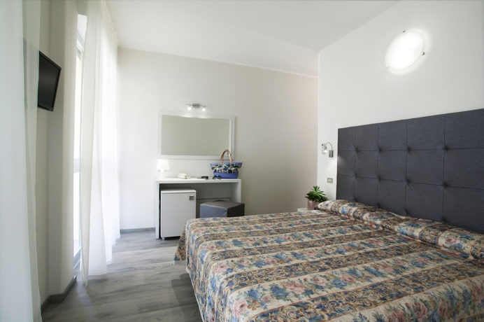 Imagen de la habitación del Hotel Thea, Bellaria-Igea Marina. Foto 10
