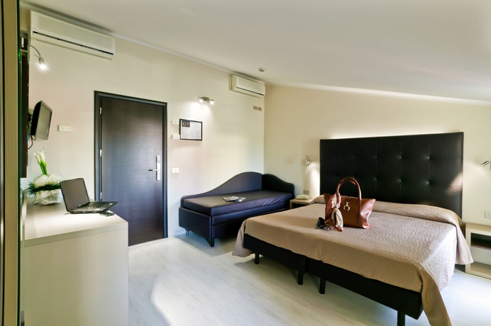 Imagen de la habitación del Hotel Thea, Bellaria-Igea Marina. Foto 11