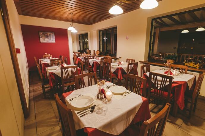 Imagen general del Hotel Thea Mainalou. Foto 14