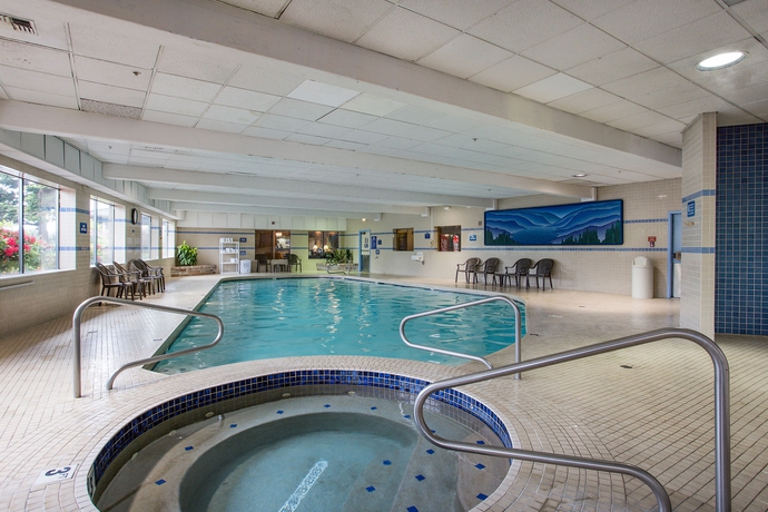 Imagen de la piscina del Hotel Thea Tacoma, Ascend Collection. Foto 14