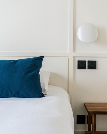 Imagen de la habitación del Hotel Th&eacute;o H&ocirc;tel Limoges, The Originals City. Foto 18