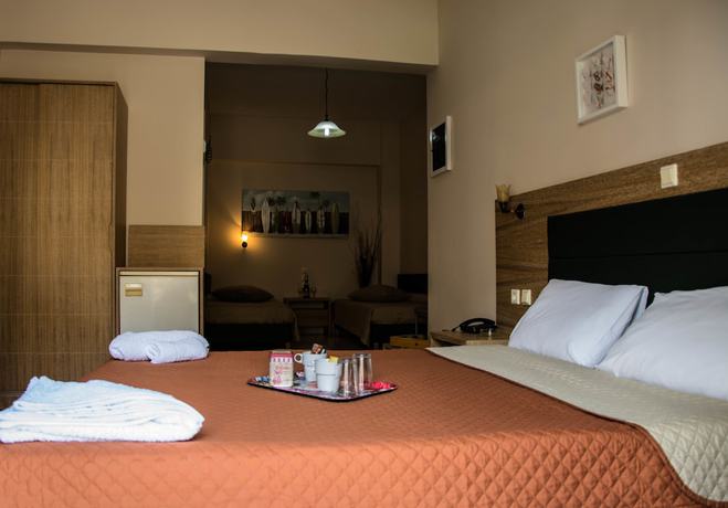 Imagen de la habitación del Hotel Theano. Foto 4