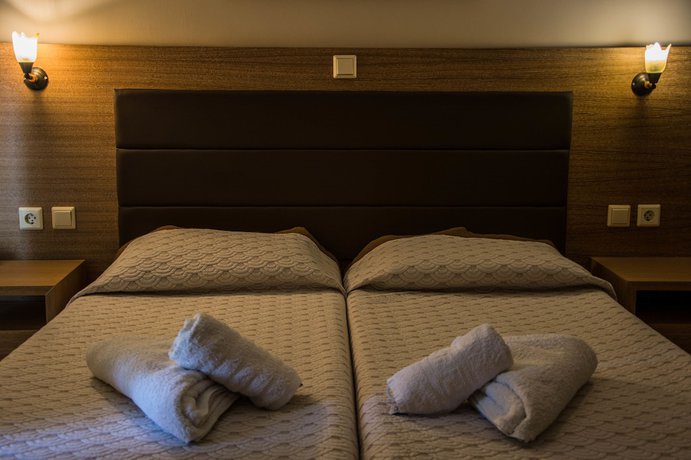 Imagen de la habitación del Hotel Theano. Foto 8