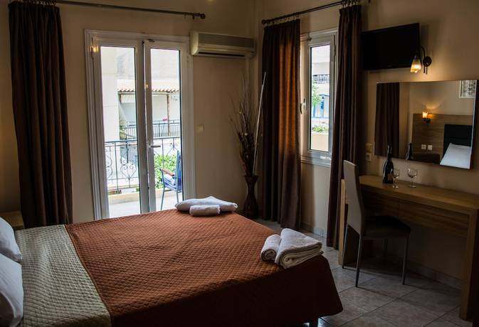 Imagen de la habitación del Hotel Theano. Foto 10