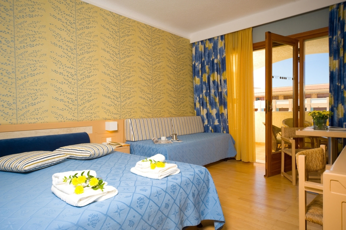 Imagen de la habitación del Hotel Theartemis Palace. Foto 6