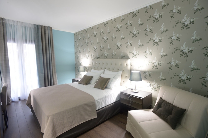 Imagen de la habitación del Hotel Theasis. Foto 2