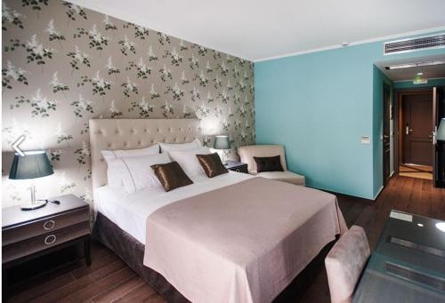 Imagen de la habitación del Hotel Theasis Paramythia. Foto 8