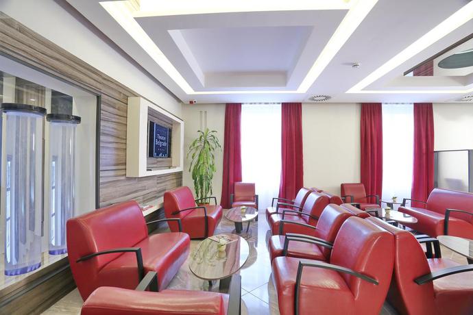 Imagen de los interiores del Hotel Theater Belgrade. Foto 17