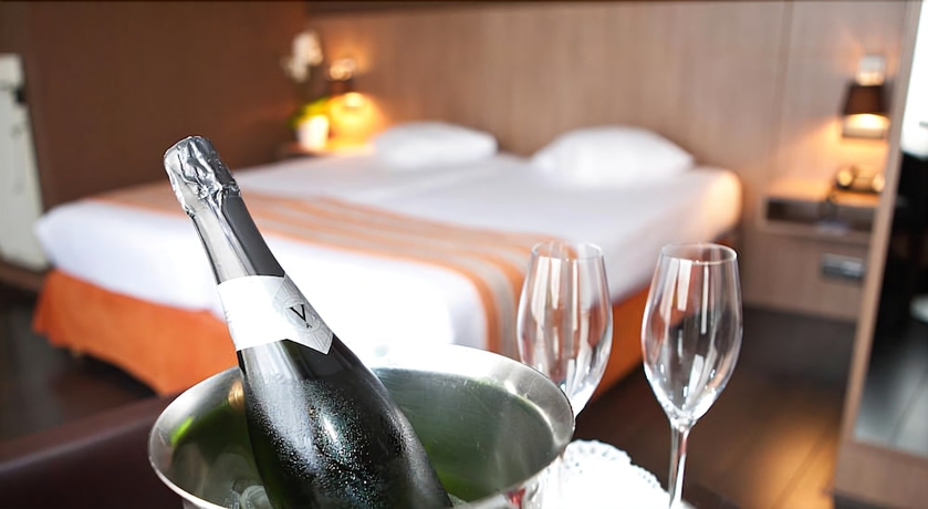 Imagen de la habitación del Hotel Theater. Foto 3