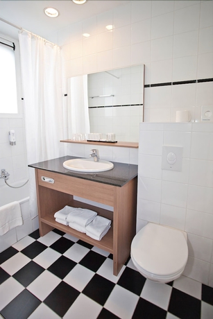 Imagen de la habitación del Hotel Theater. Foto 11