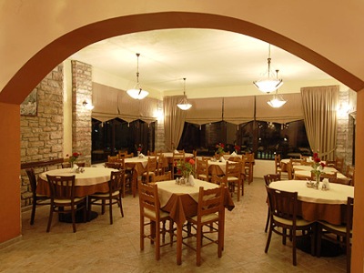 Imagen del bar/restaurante del Hotel Theatro Odysseon. Foto 3