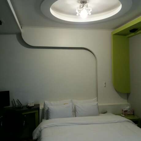Imagen de la habitación del Hotel Thebay. Foto 33