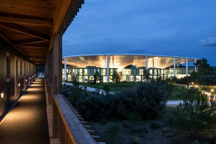 Imagen general del Hotel Thecamp And Lodges - Aix En Provence. Foto 2