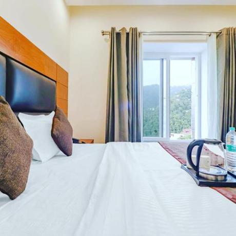 Imagen de la habitación del Hotel Thee Aura Near Mall Road - A Luxury Boutique Stay in Mussoorie. Foto 18