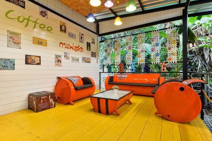 Imagen del bar/restaurante del Hotel Theerama Cottage Resort. Foto 3