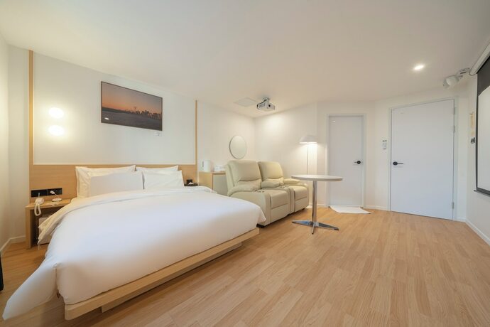 Imagen de la habitación del Hotel Thehyoosik Aank Cheonan Station 1. Foto 18