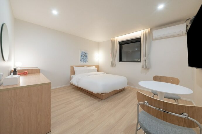 Imagen de la habitación del Hotel Thehyoosik Aank Cheonan Station 2. Foto 16