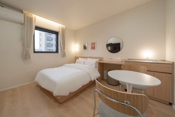 Imagen de la habitación del Hotel Thehyoosik Aank Cheonan Station 2. Foto 17