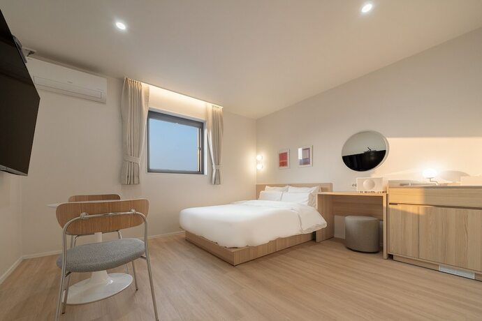 Imagen de la habitación del Hotel Thehyoosik Aank Cheonan Station 2. Foto 19