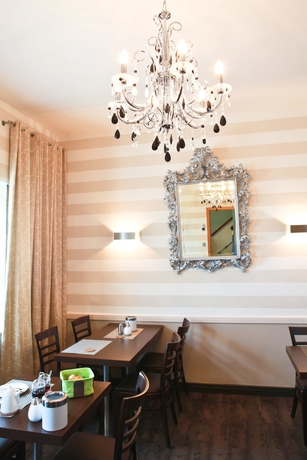 Imagen del bar/restaurante del Hotel Theile Garni. Foto 5