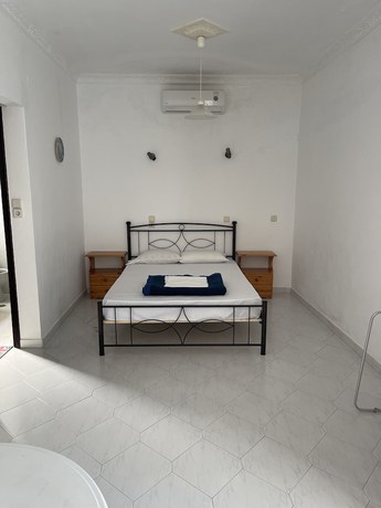 Imagen de la habitación del Hotel Thelesi Apartments. Foto 8