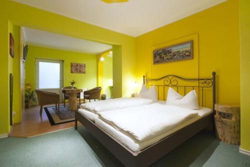 Imagen de la habitación del Hotel Themen Terrassen Cafe. Foto 6