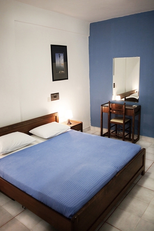 Imagen de la habitación del Hotel Theo Bungalows. Foto 7