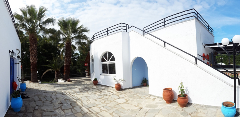 Imagen general del Hotel Theo Bungalows. Foto 2
