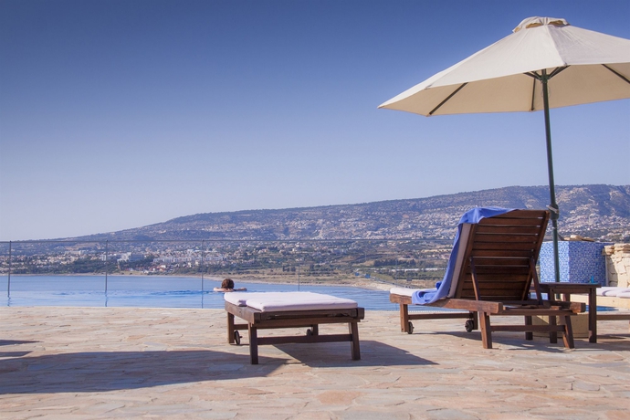 Imagen de la piscina del Hotel Theo Sunset Bay. Foto 11