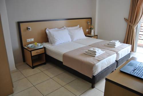 Imagen de la habitación del Hotel Theofilos City. Foto 2