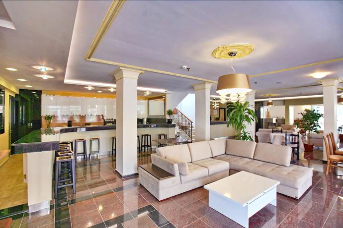 Imagen de los interiores del Hotel Theofilos Classic. Foto 12