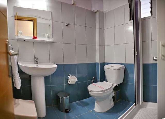 Imagen de la habitación del Hotel Theofilos Classic. Foto 4