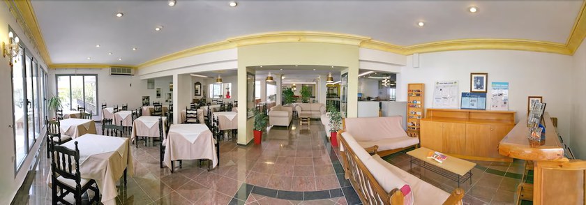 Imagen de los interiores del Hotel Theofilos Classic. Foto 13