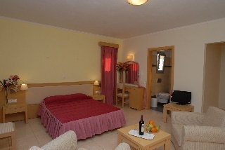 Imagen de la habitación del Hotel Theofilos Superior. Foto 5