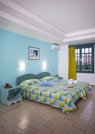 Imagen de la habitación del Hotel Theoni Apartments. Foto 8