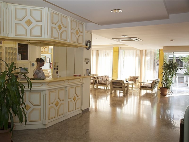 Imagen general del Hotel Theonia. Foto 12