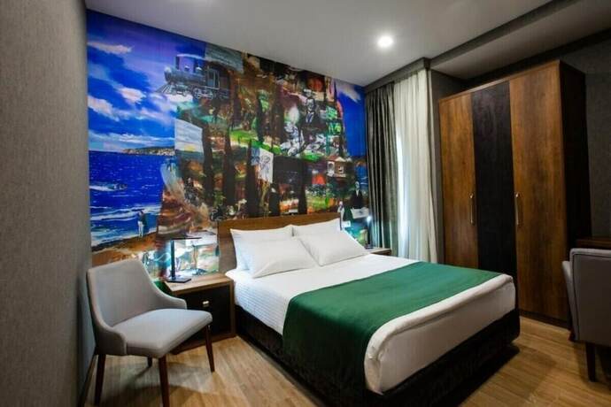 Imagen de la habitación del Hotel Theory. Foto 20