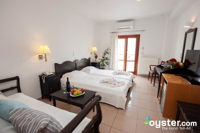 Imagen de la habitación del Hotel Theoxenia Caldera. Foto 2