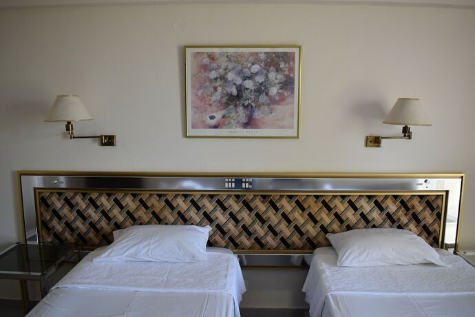 Imagen de la habitación del Hotel Theoxenia, Municipal Unit of Iera Poli Messologhiou. Foto 12