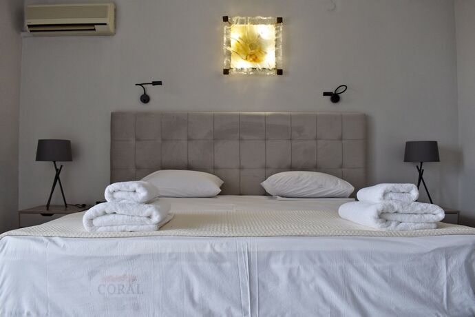Imagen de la habitación del Hotel Theoxenia, Municipal Unit of Iera Poli Messologhiou. Foto 13