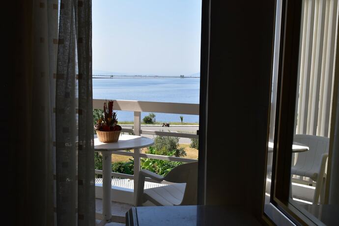 Imagen de la habitación del Hotel Theoxenia, Municipal Unit of Iera Poli Messologhiou. Foto 14