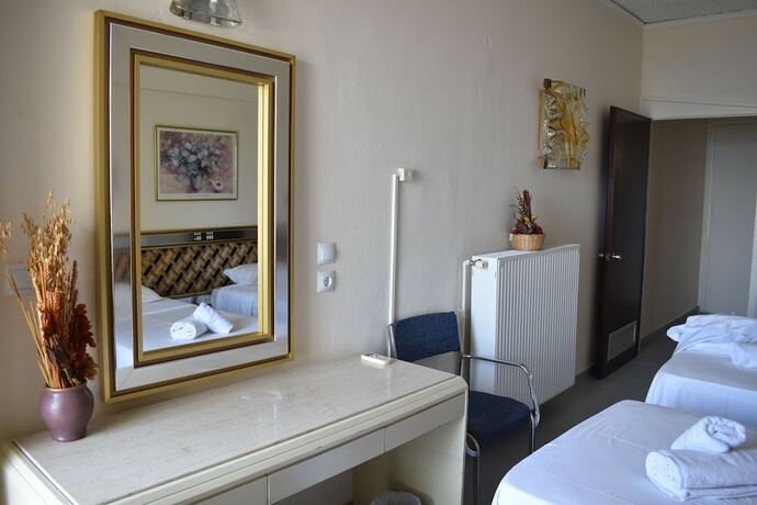 Imagen de la habitación del Hotel Theoxenia, Municipal Unit of Iera Poli Messologhiou. Foto 17