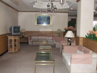 Imagen de los interiores del Hotel Thepnakorn Phitsanulok. Foto 6