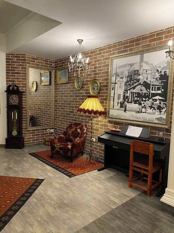 Imagen de los interiores del Hotel Theranda, Prizren. Foto 15